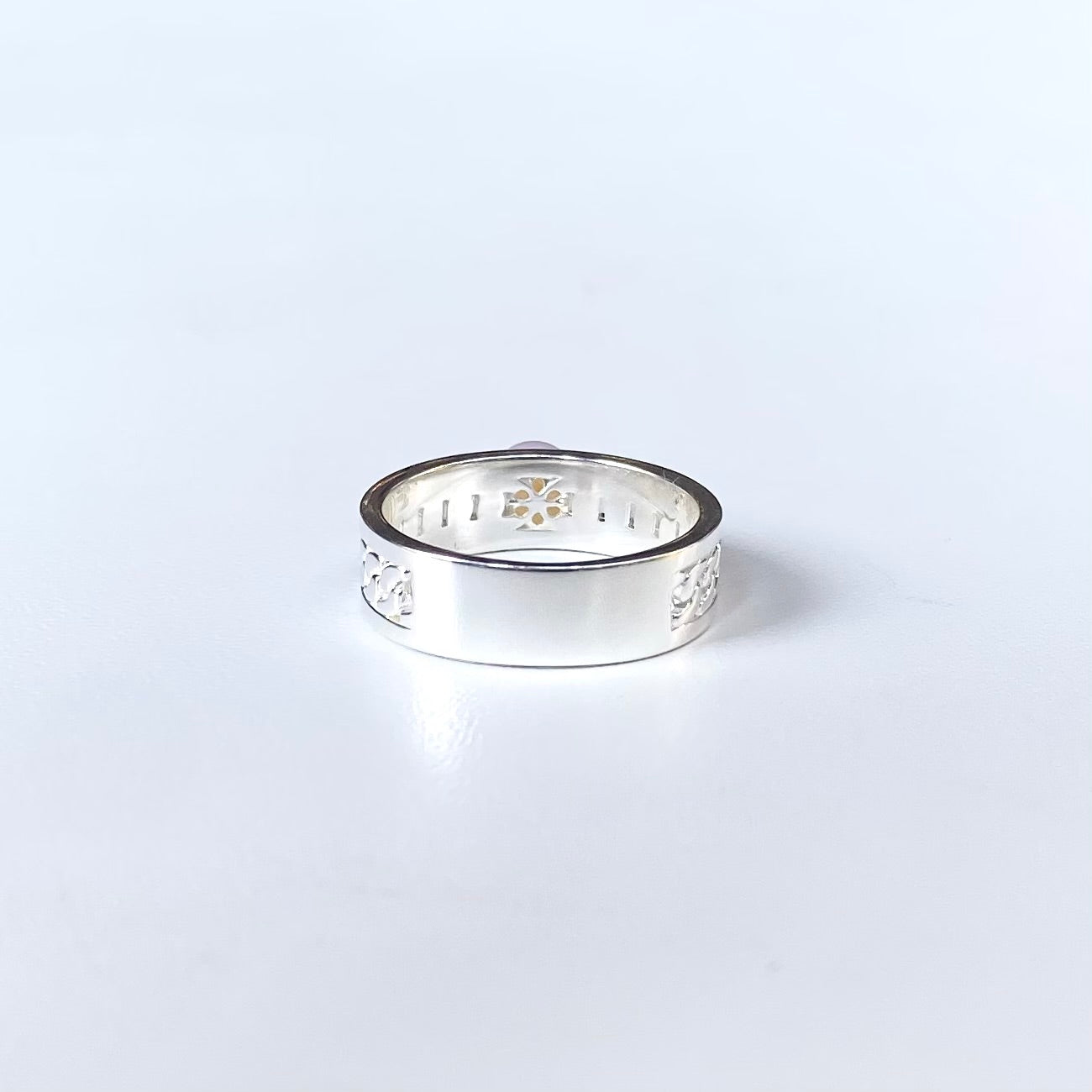 Pearl design ring 1
