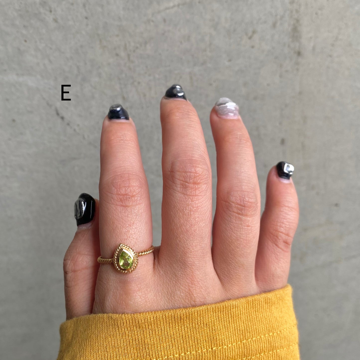 Brass petit ring〈green〉