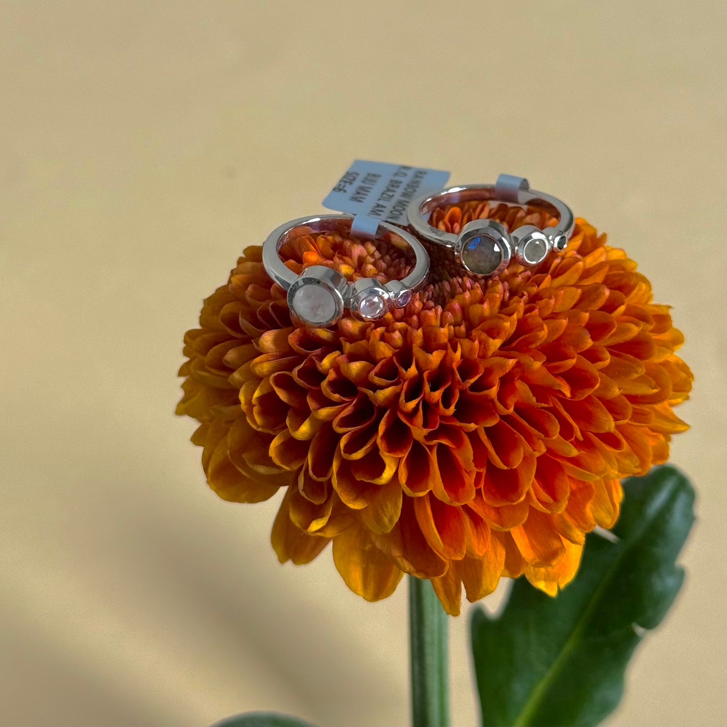 3stone ring 3