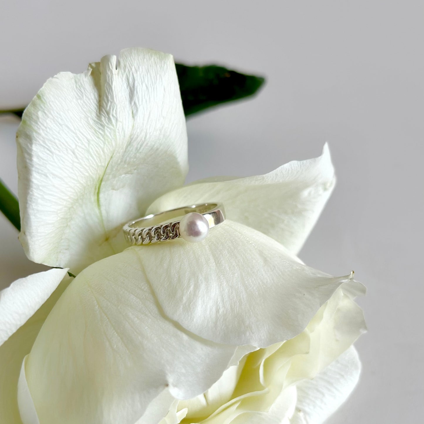 Pearl design ring 13