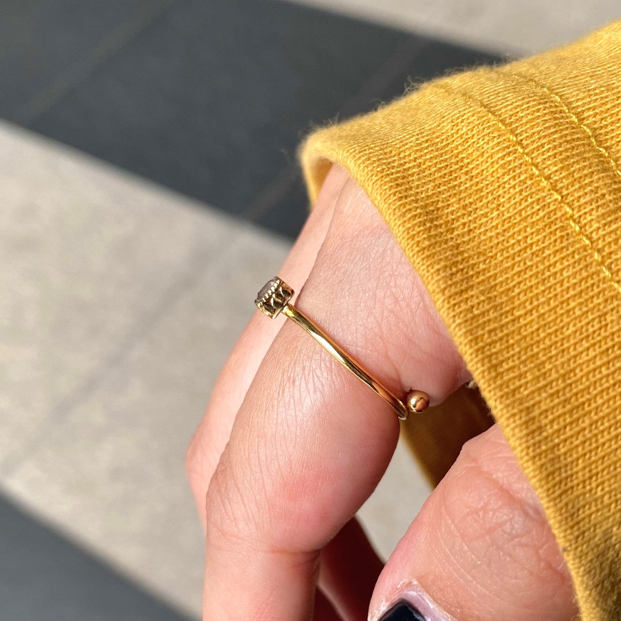Brass petit ring〈pink/red〉