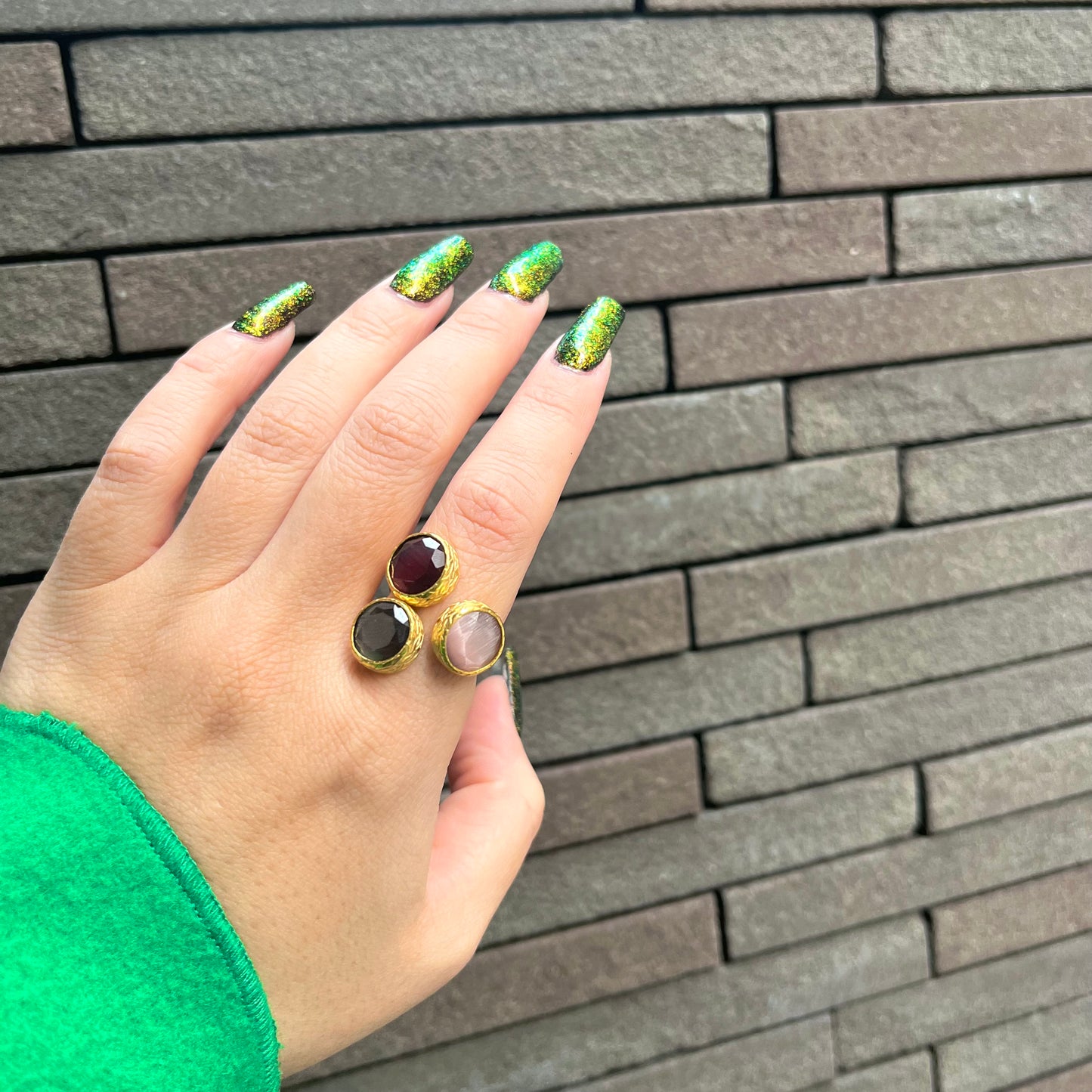 Glass 3stone ring