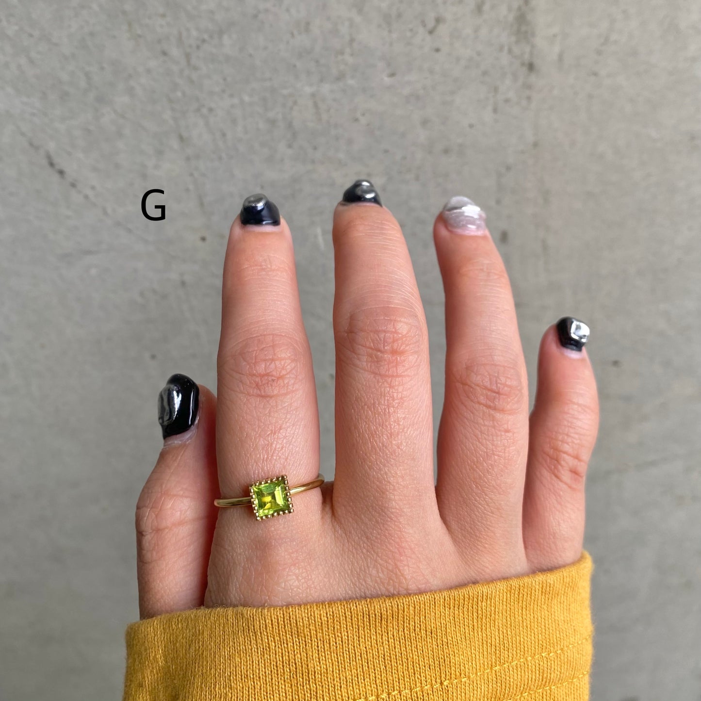 Brass petit ring〈green〉