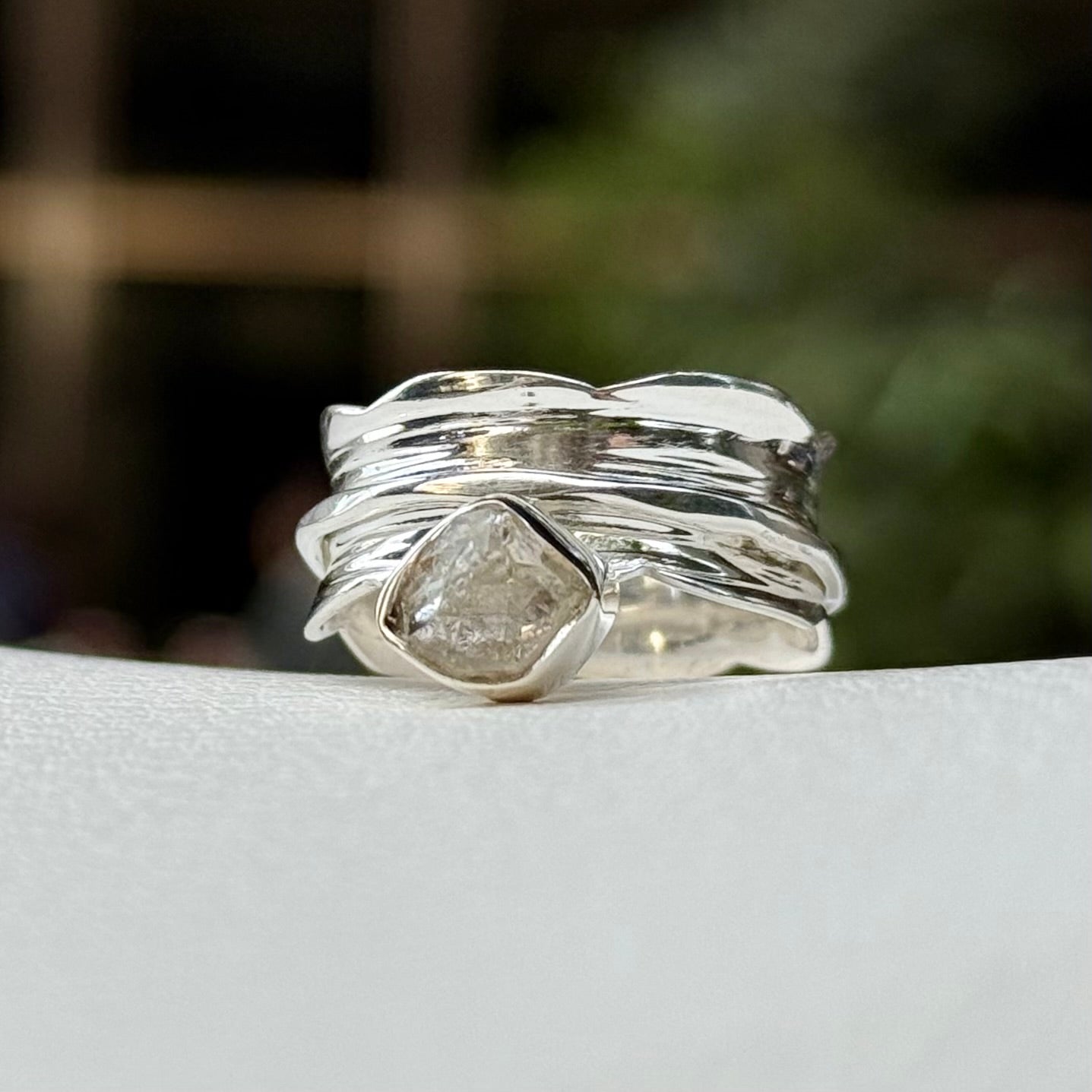 Herkimer diamond rolling ring – Biju mam
