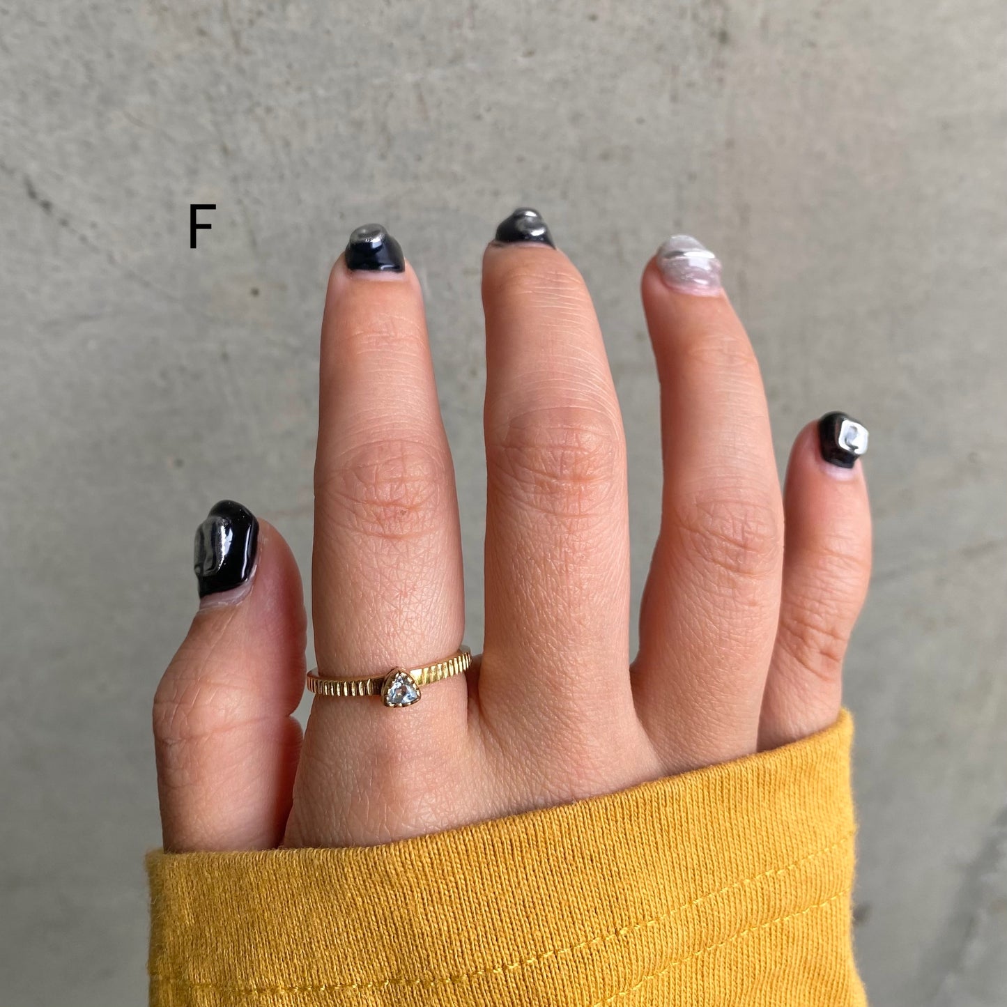 Brass petit ring〈blue〉