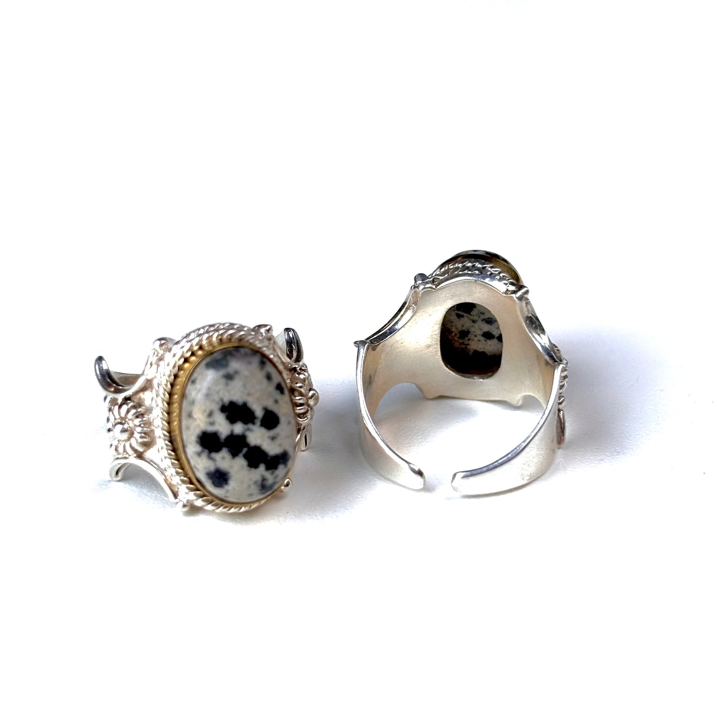 Connect ring〈 Beige & Black〉