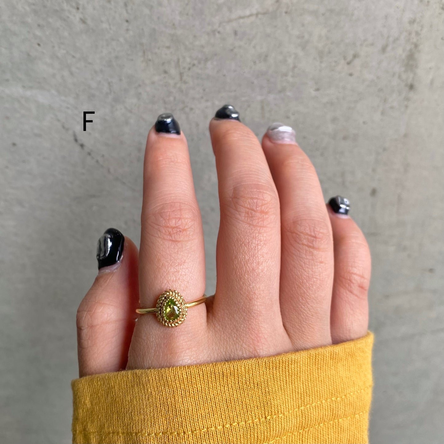 Brass petit ring〈green〉