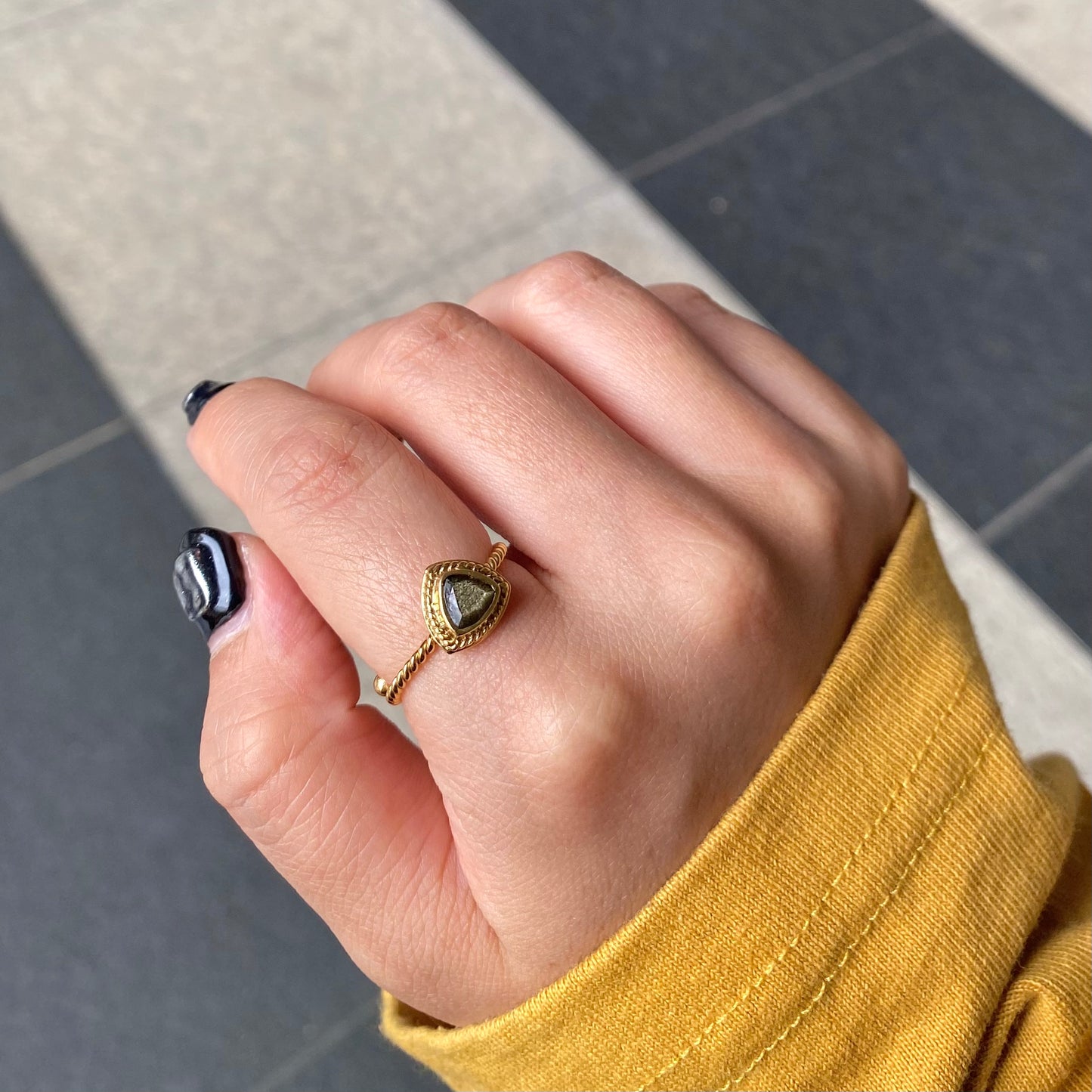Brass petit ring〈brown〉