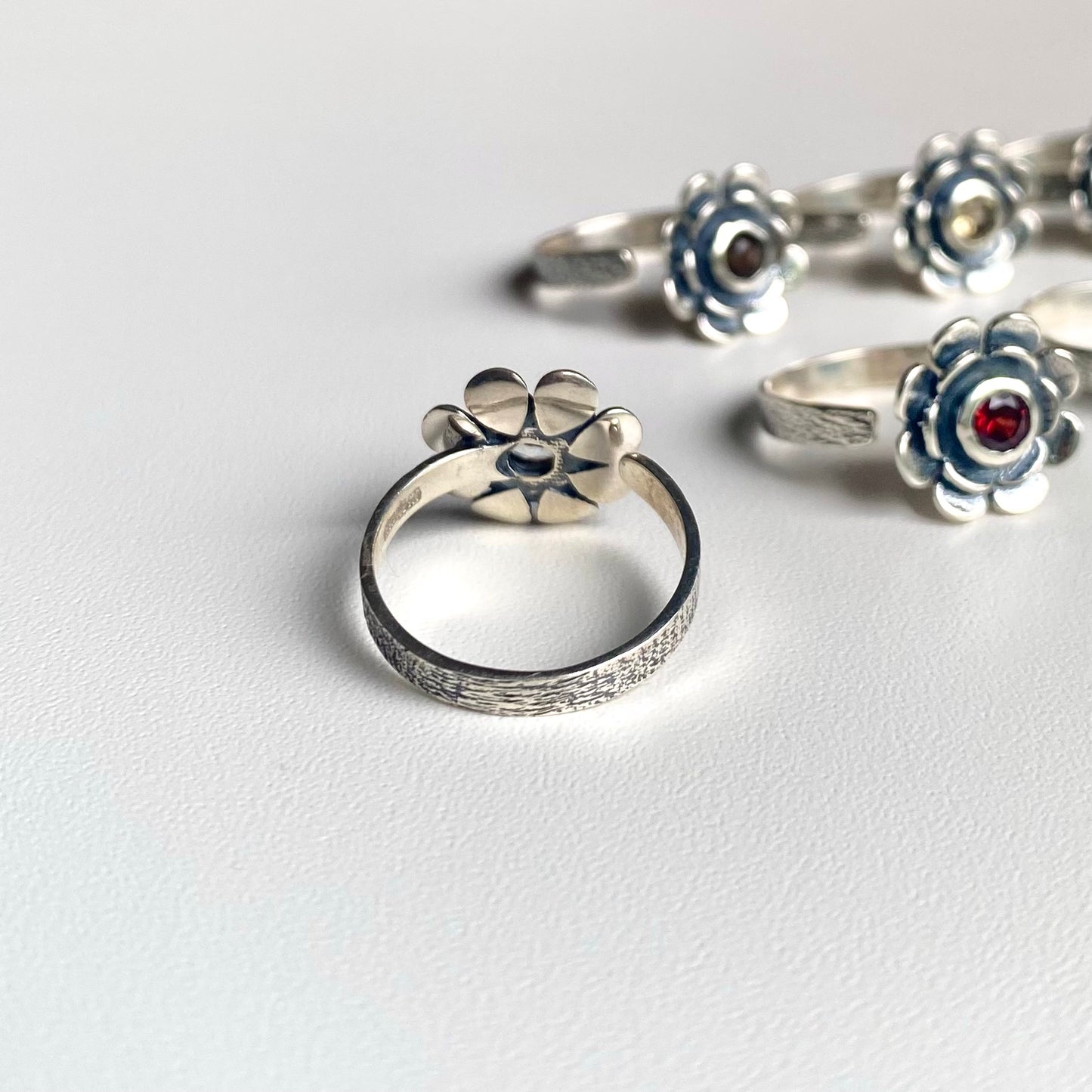 Flower design ring 3