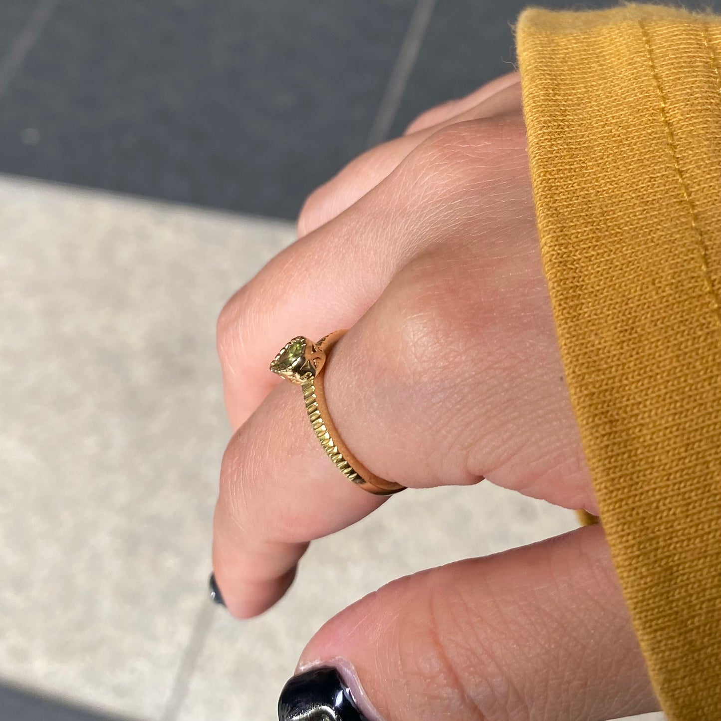 Brass petit ring〈green〉