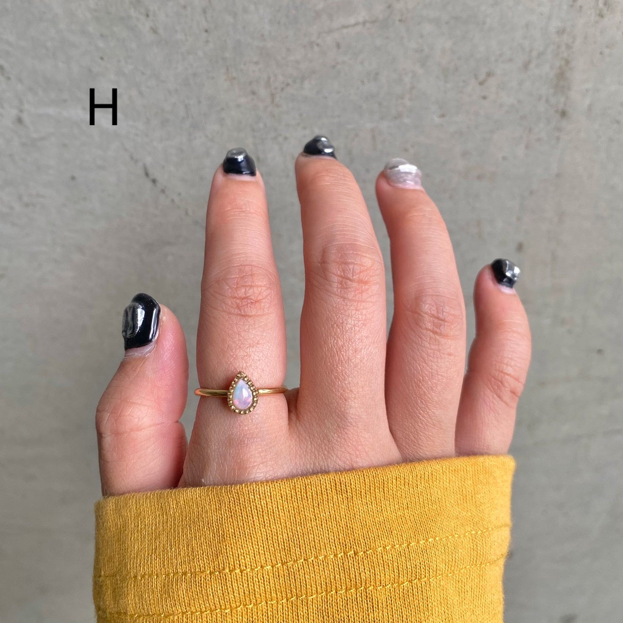Brass petit ring〈white〉