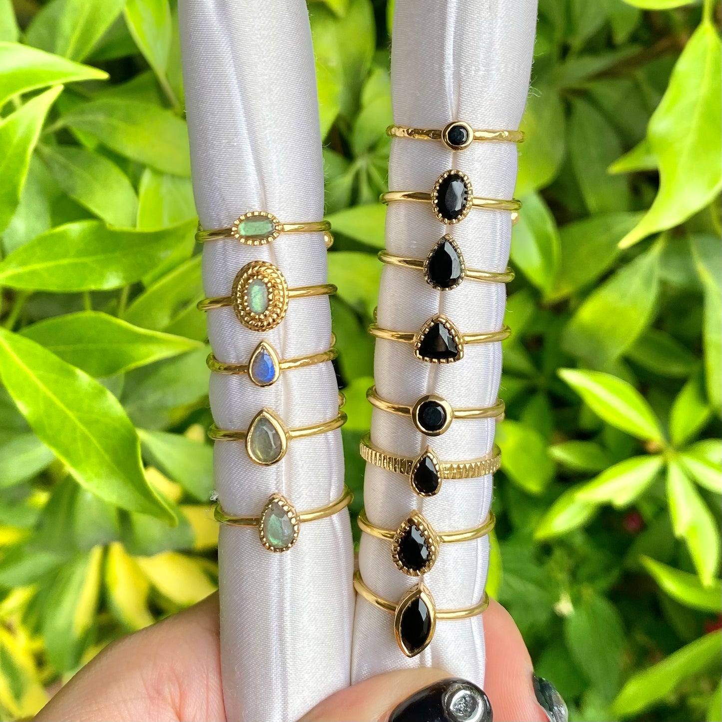 Brass petit ring〈gray/black〉