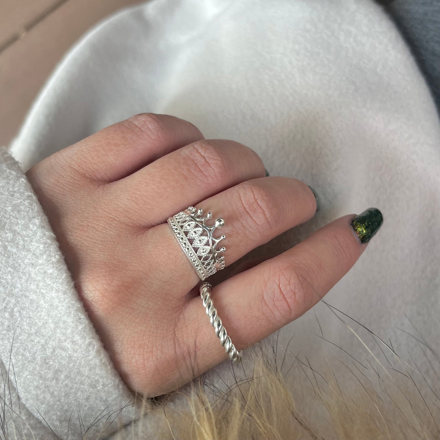Tiara plain ring