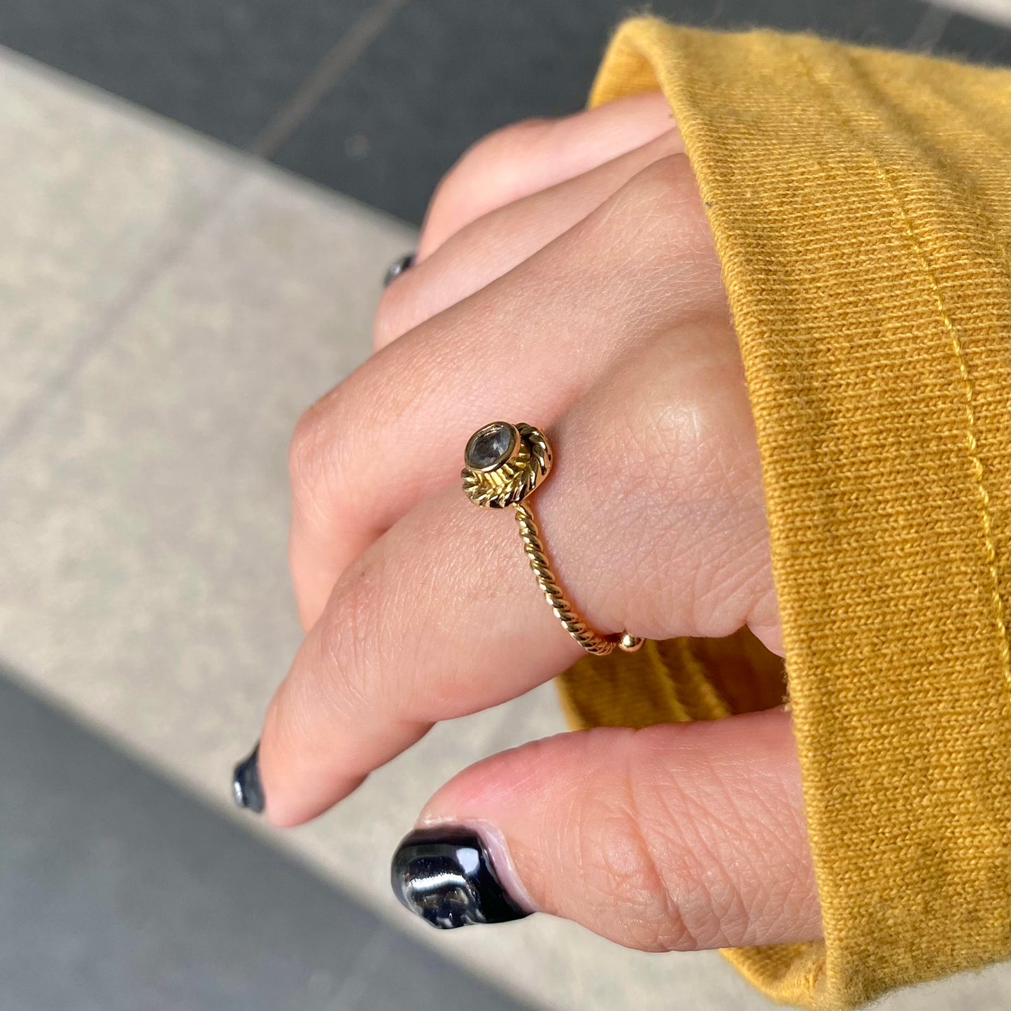 Brass petit ring〈blue〉