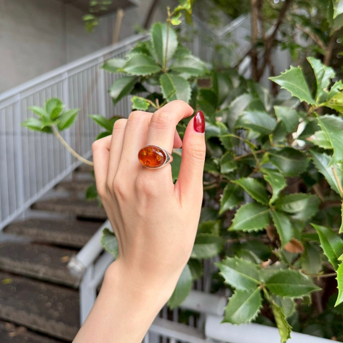 Amber design ring 3