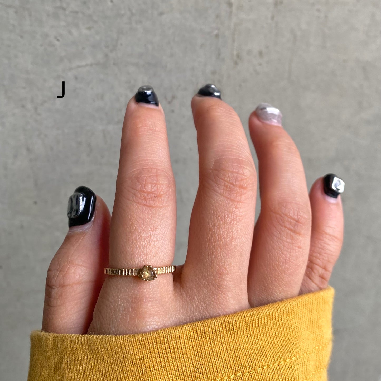 Brass petit ring〈yellow〉