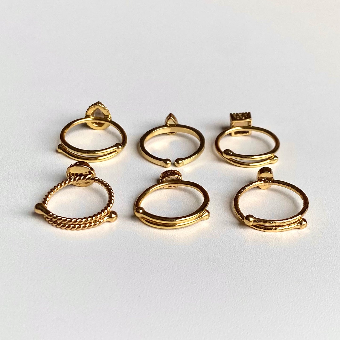 Brass petit ring〈white〉