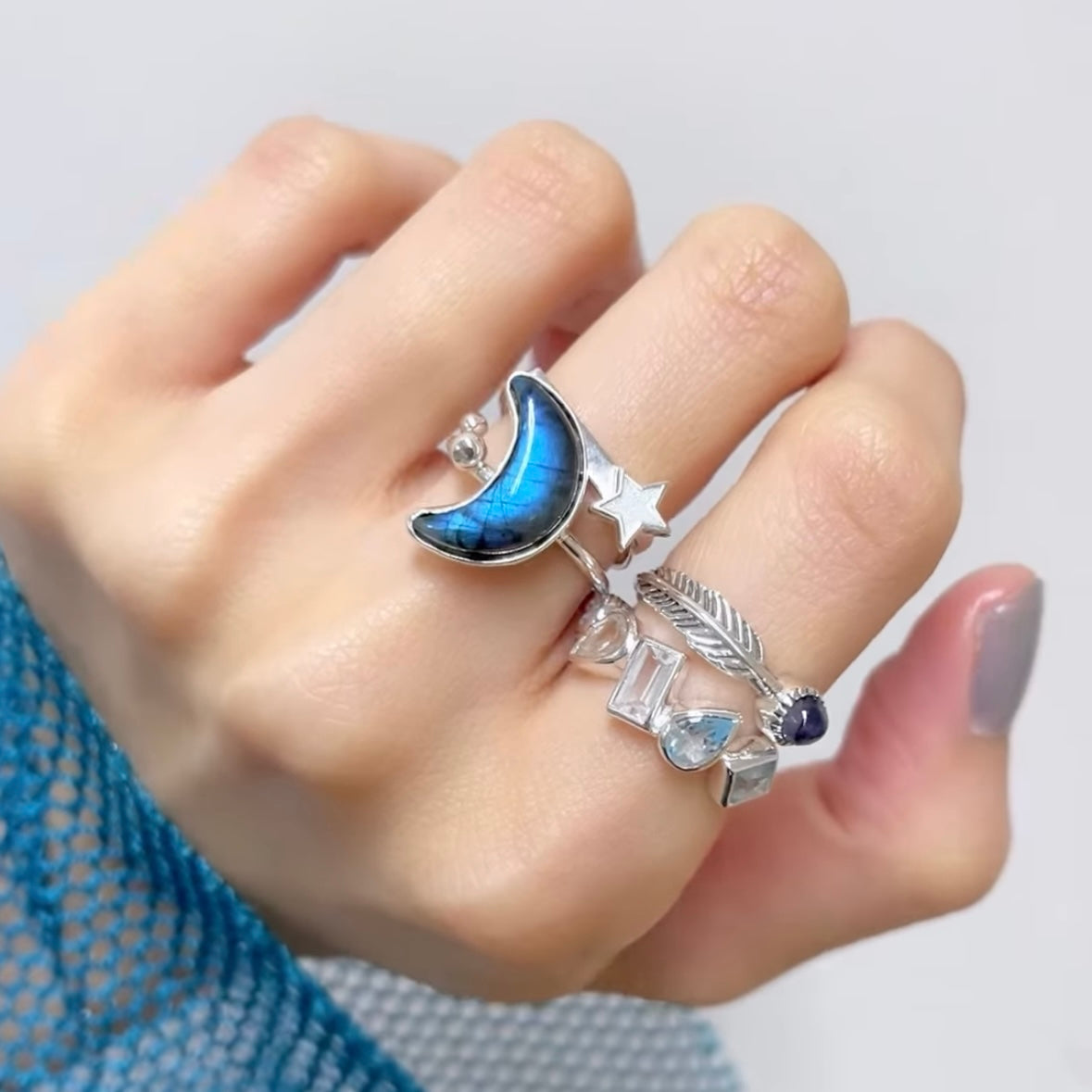5stone ring 4