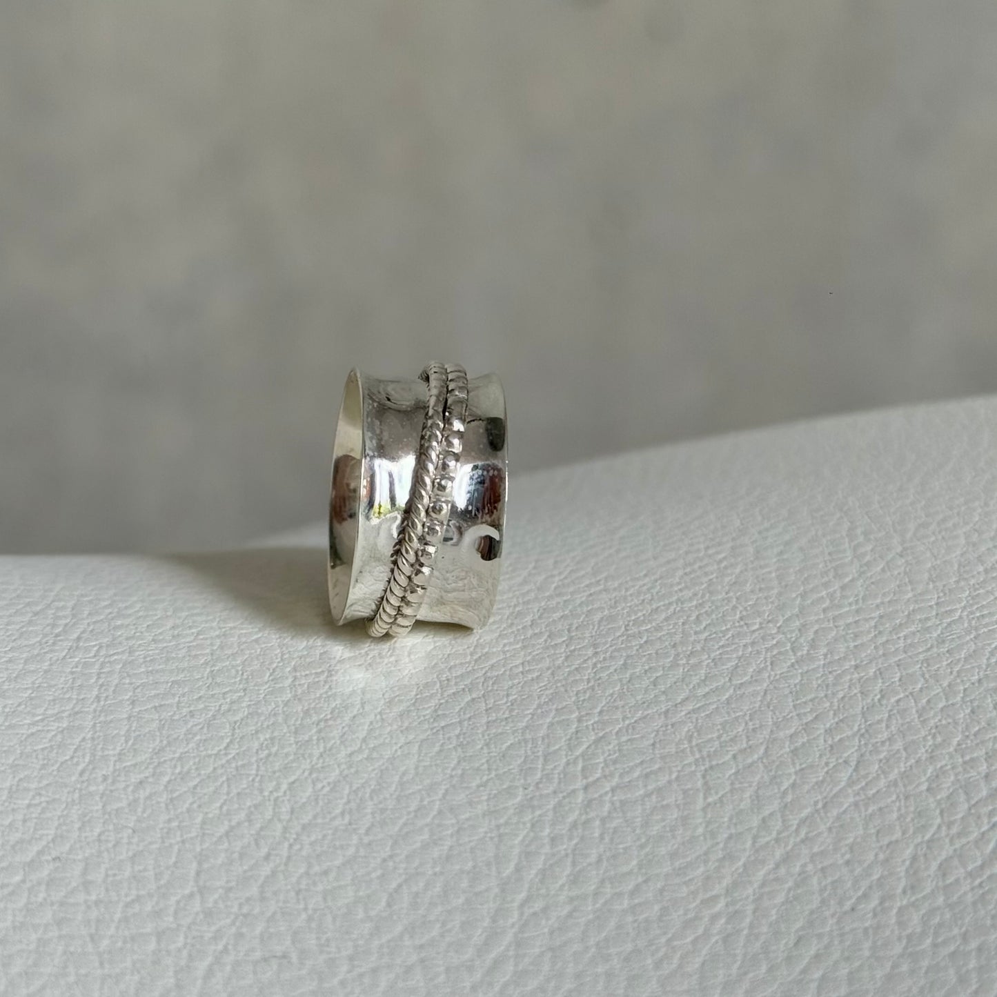 Rolling ring 47