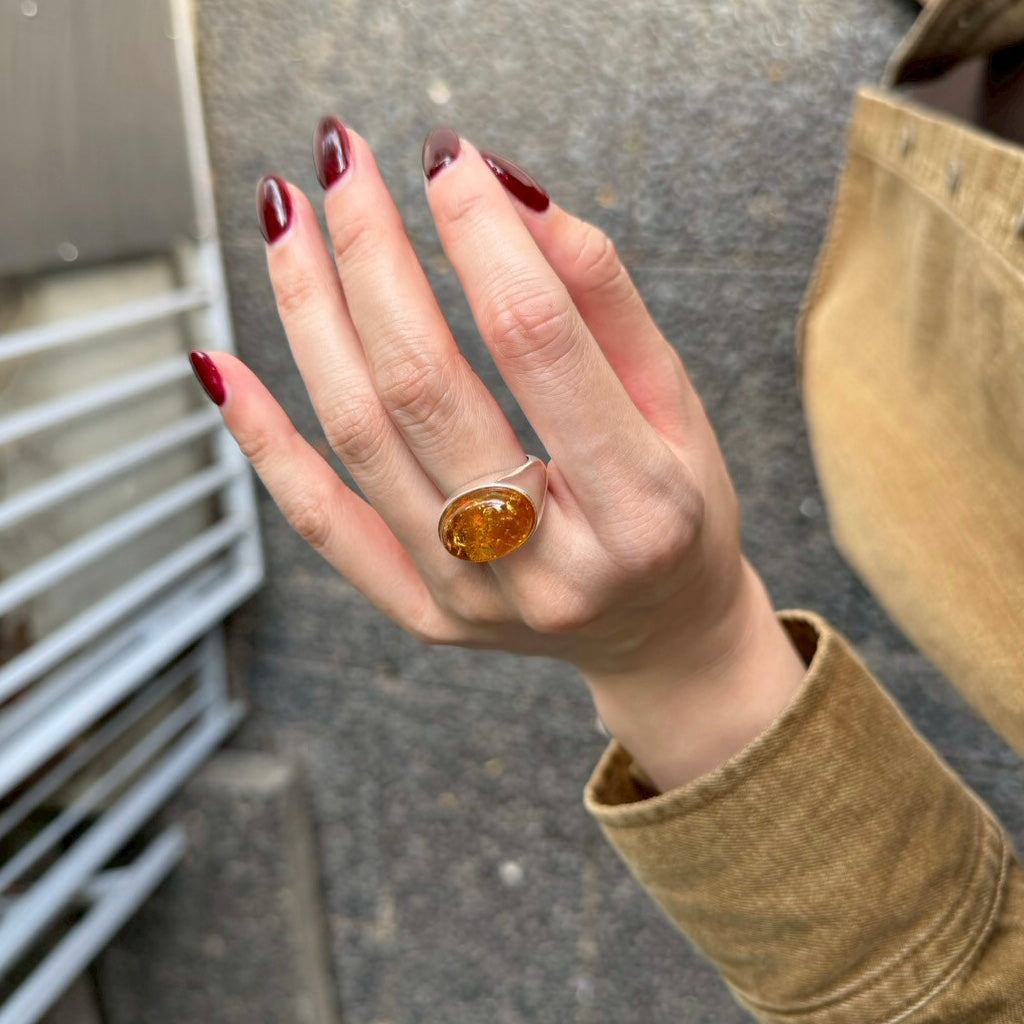 Amber design ring 3