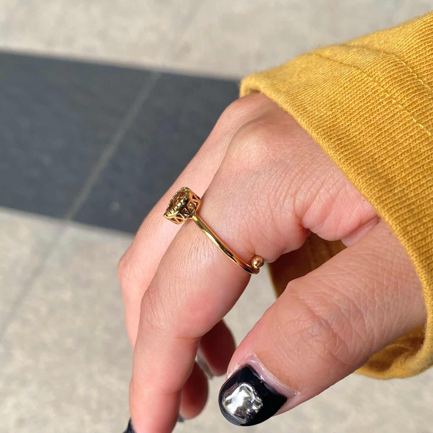 Brass petit ring〈yellow〉