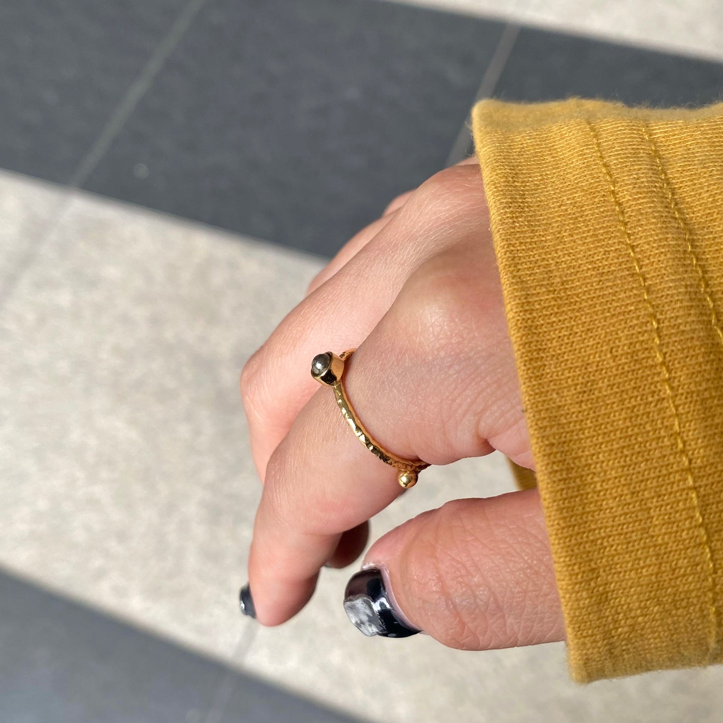Brass petit ring〈brown〉