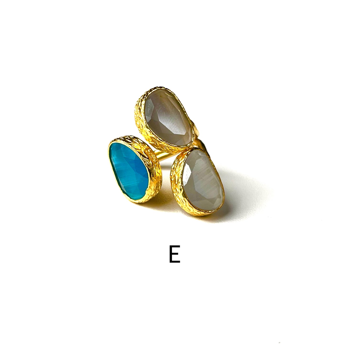 Glass 3stone ring