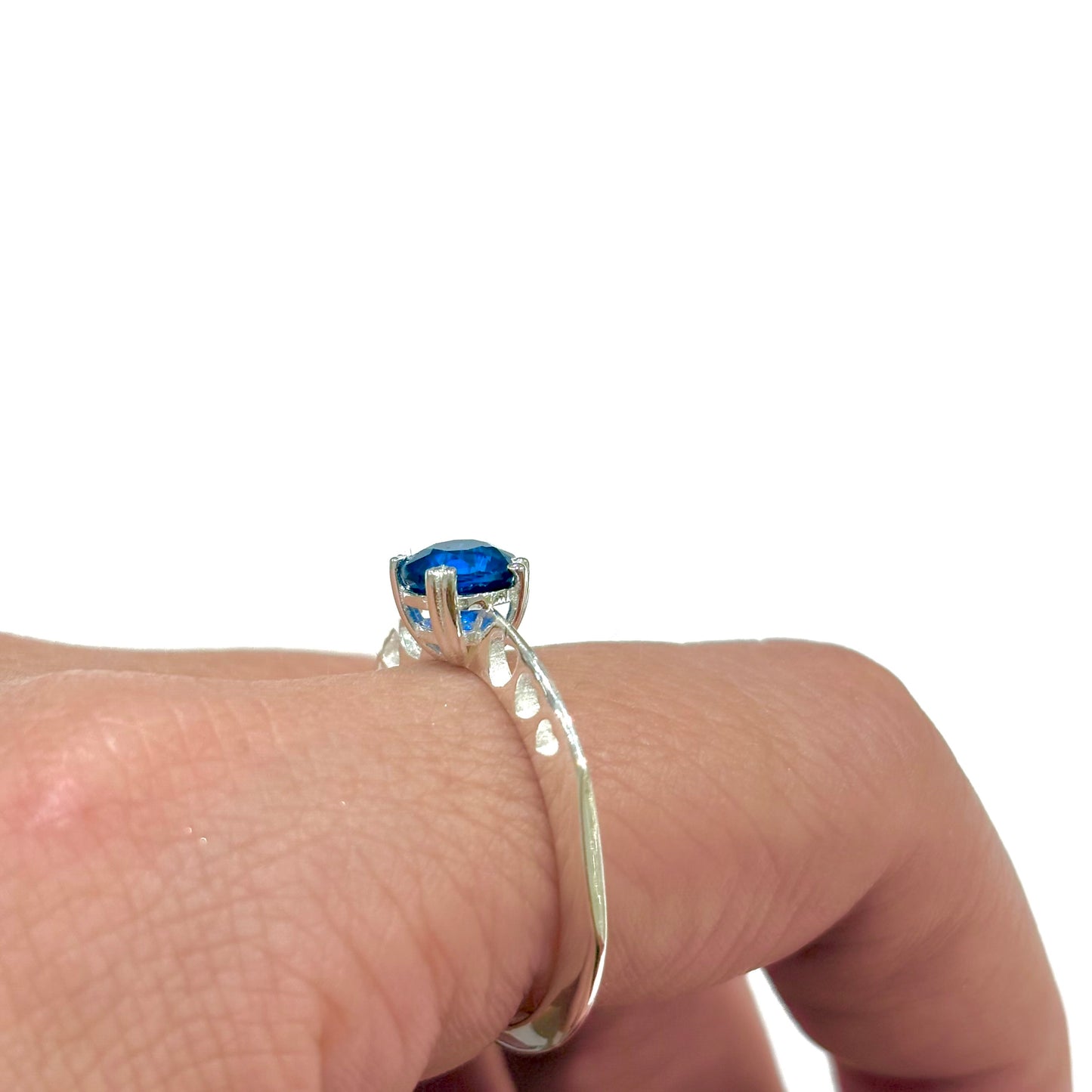 Heart design ring 〈Kyanite〉