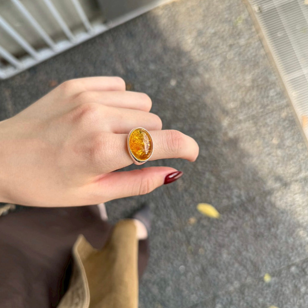 Amber design ring 3