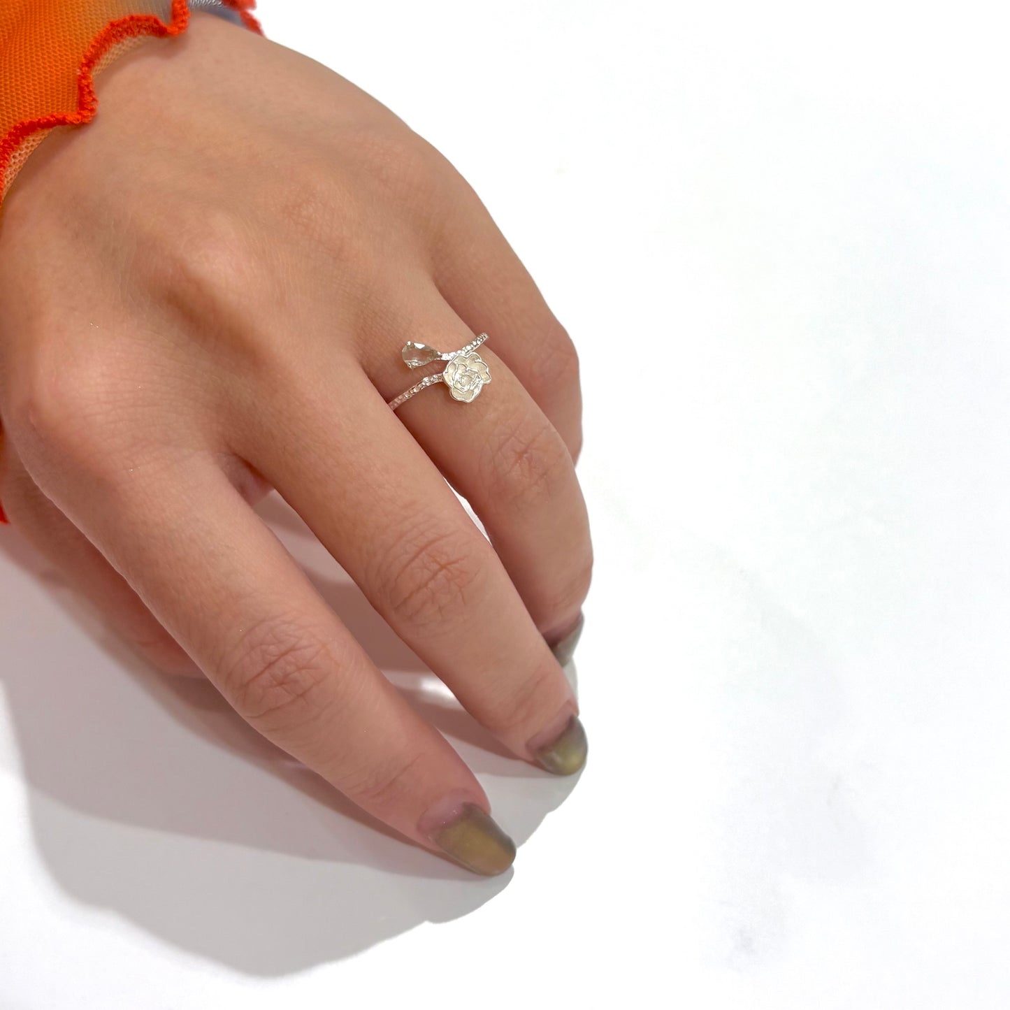 Flower design ring 19