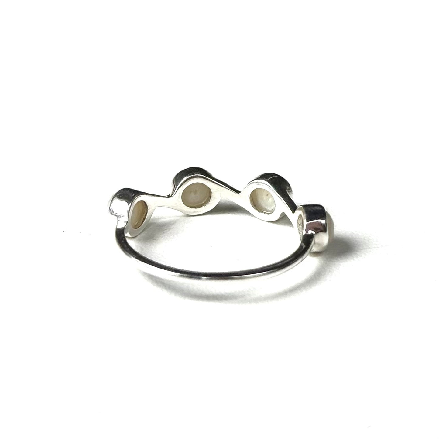 Pearl design ring 10