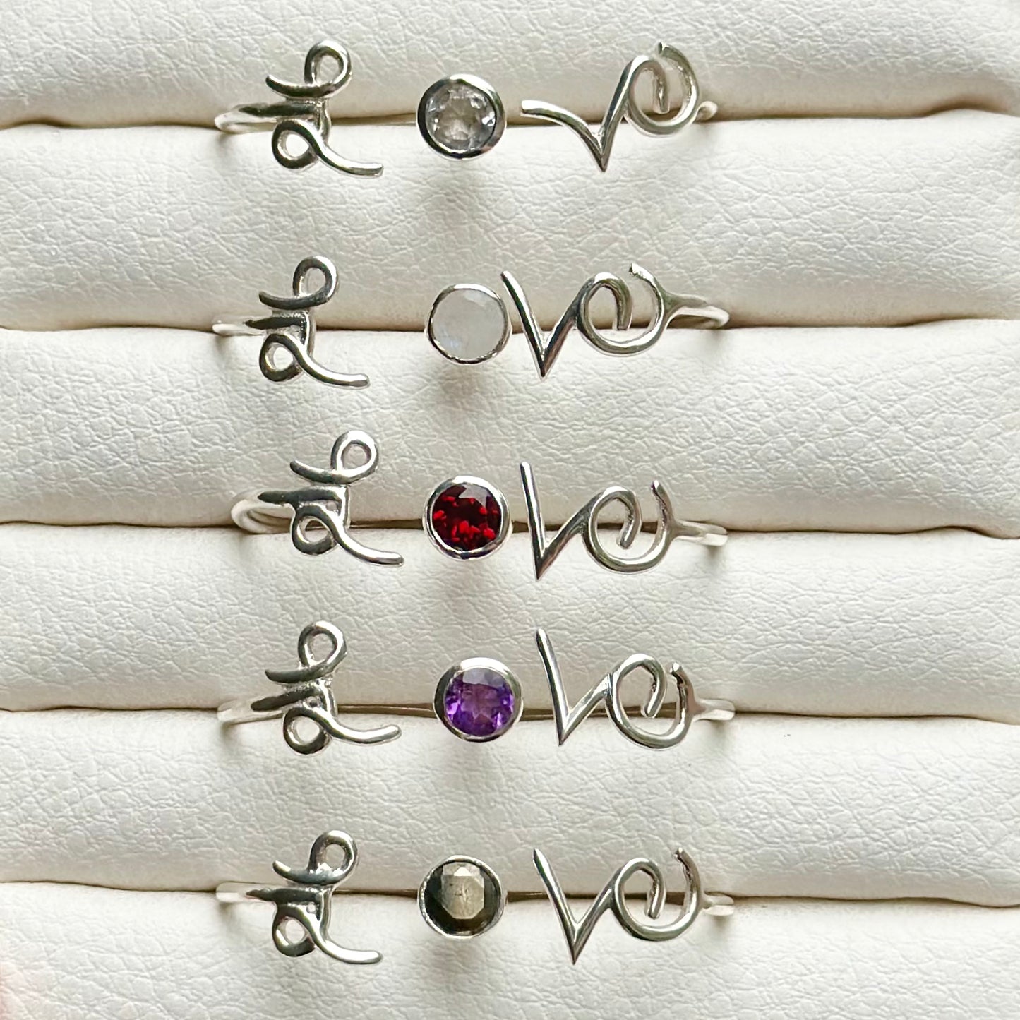 Love design 2finger ring