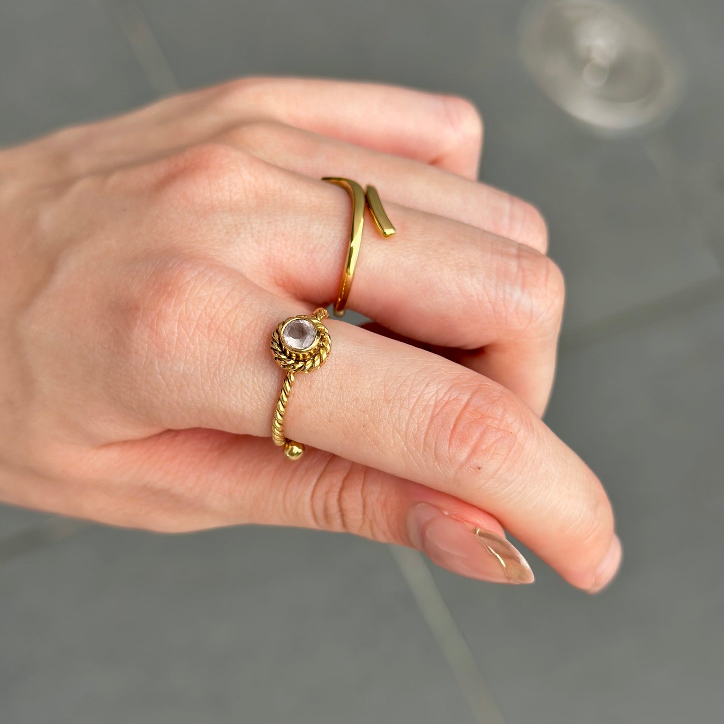 Brass petit ring〈twist 1〉