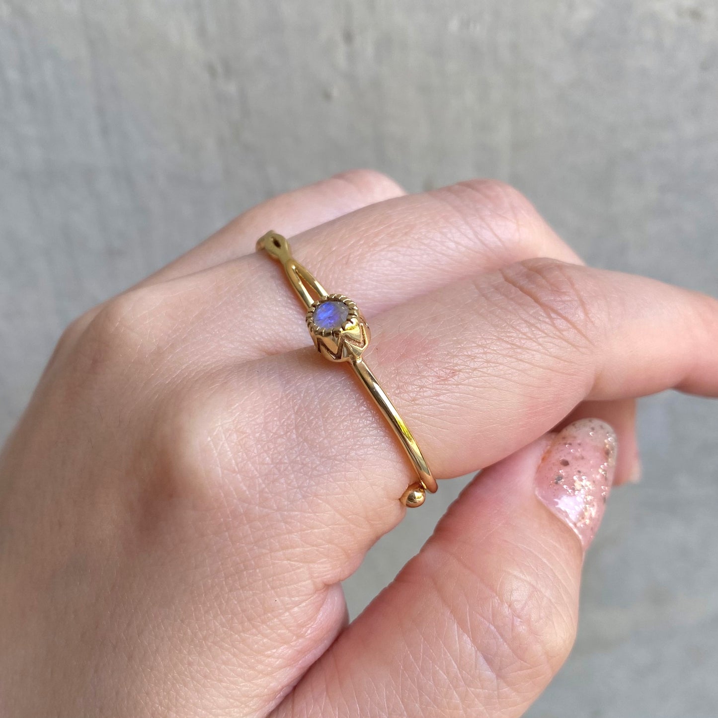 Brass petit ring 〈white/clear〉