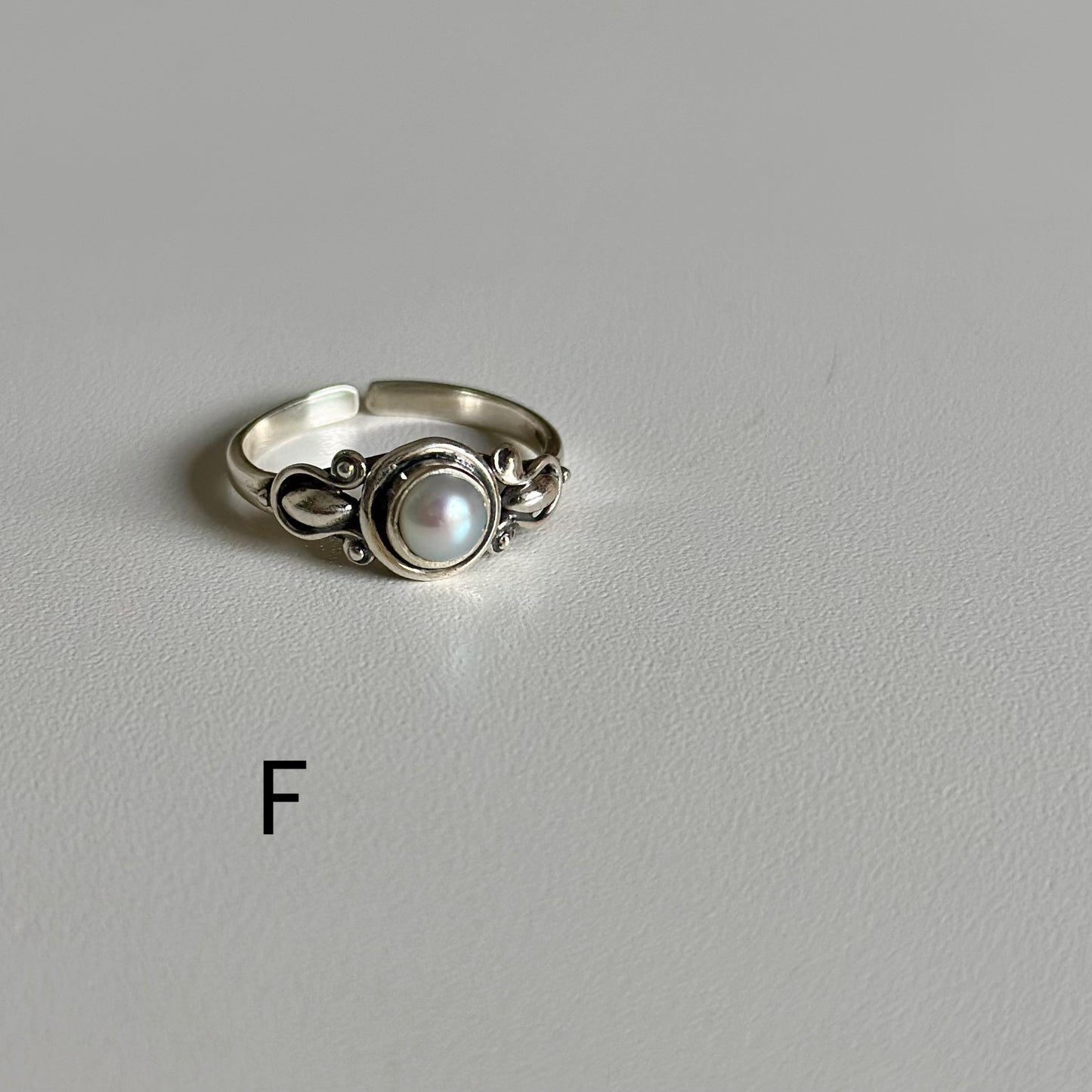 Pearl design ring 3