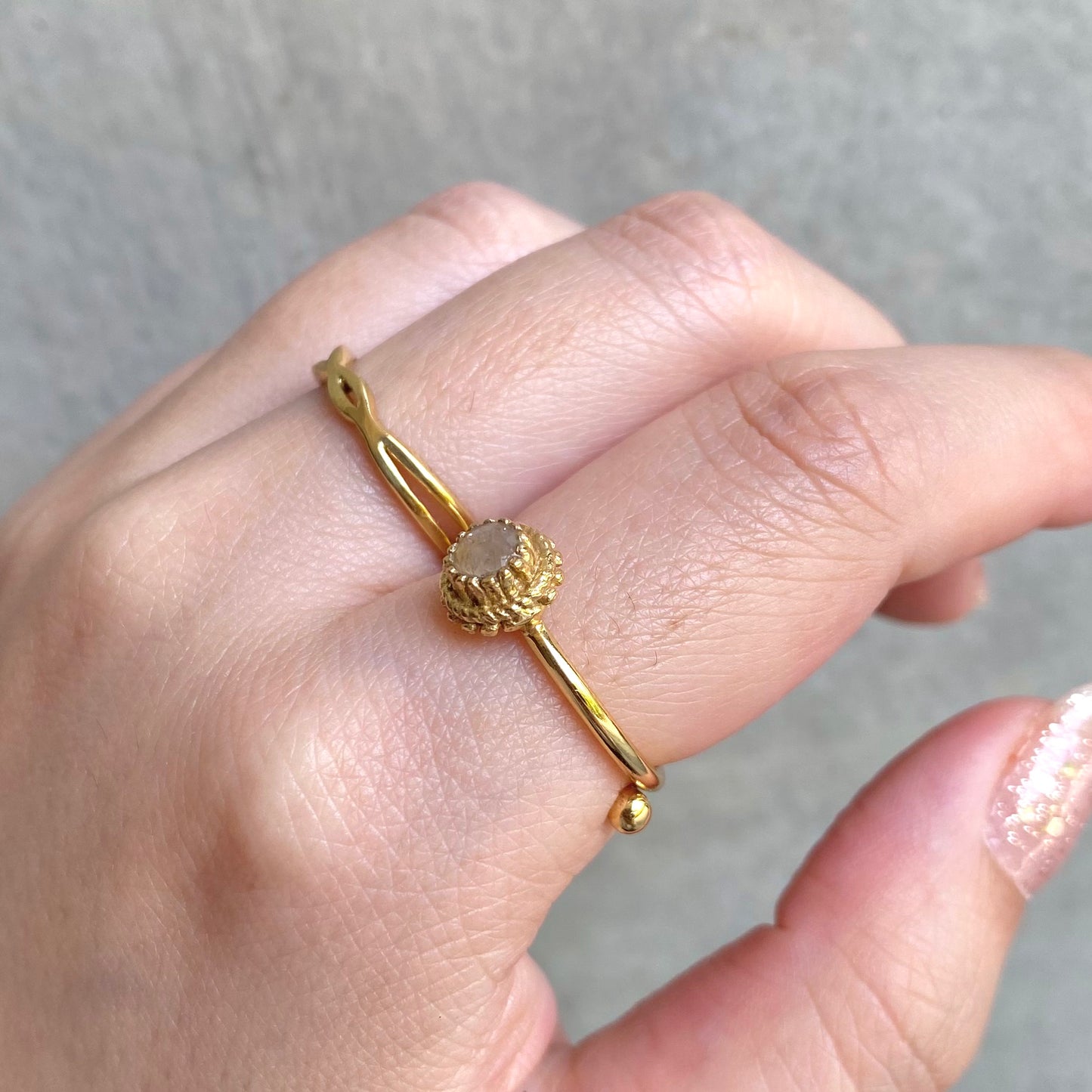 Brass petit ring 〈white/clear〉