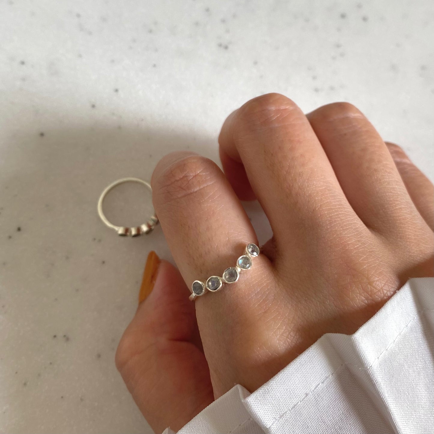5stones design ring