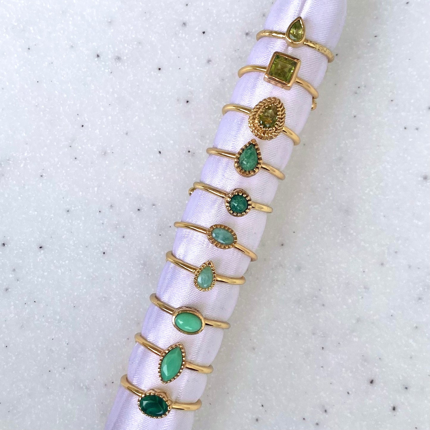 Brass petit ring〈green〉