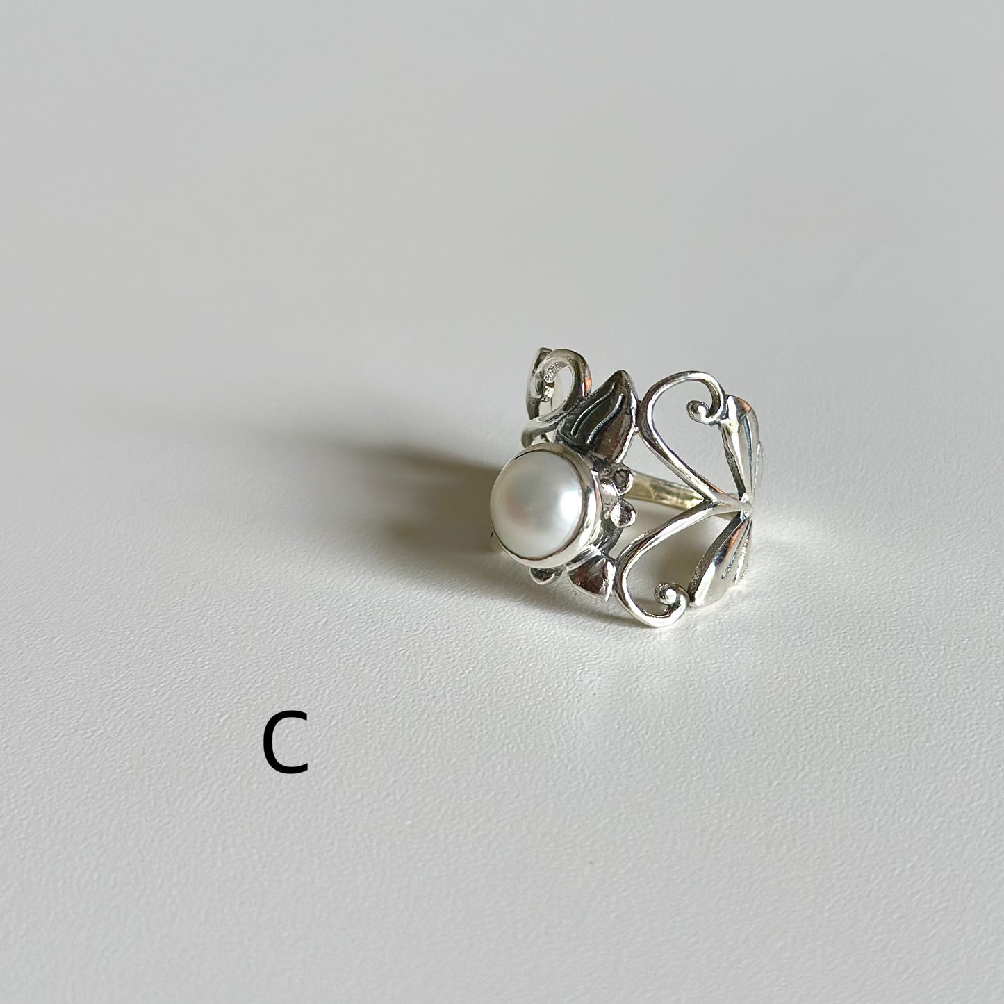 Pearl design ring 6
