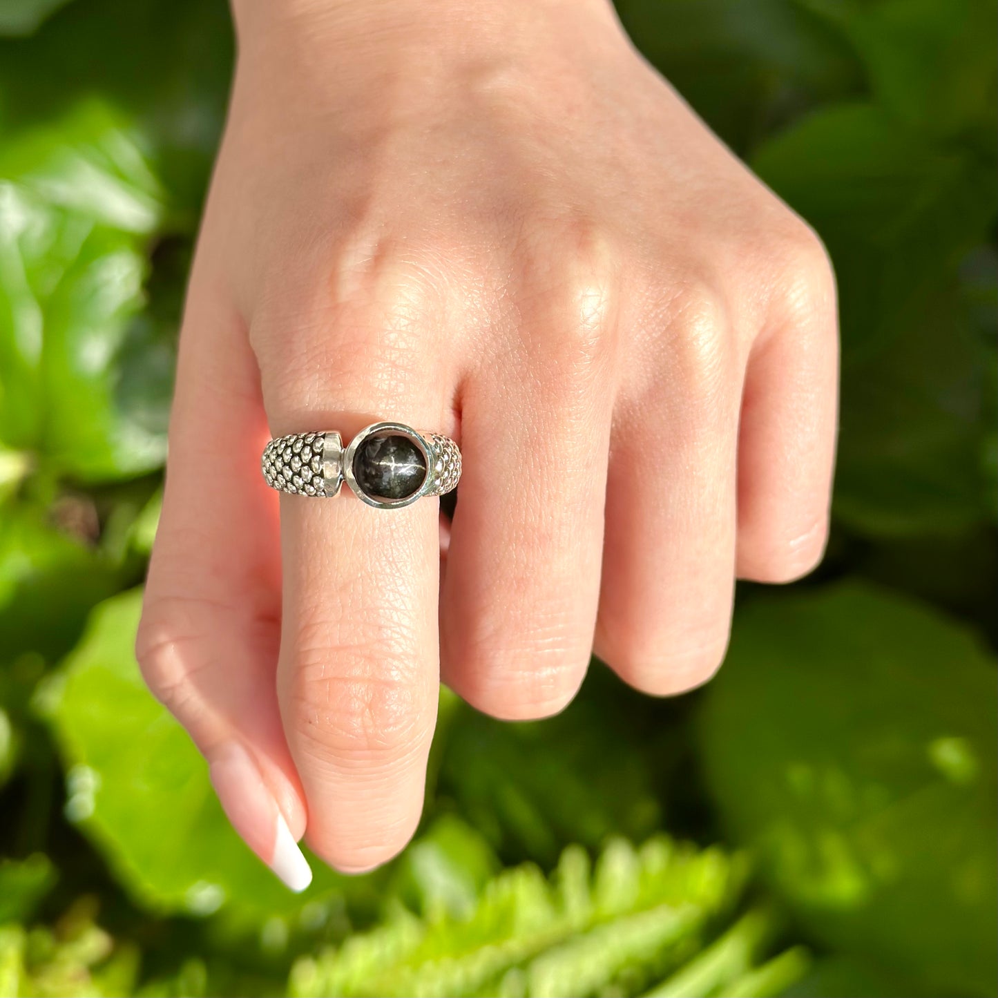 Black star ring 1