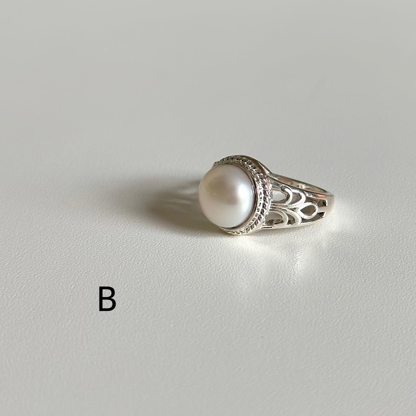 Pearl design ring 6
