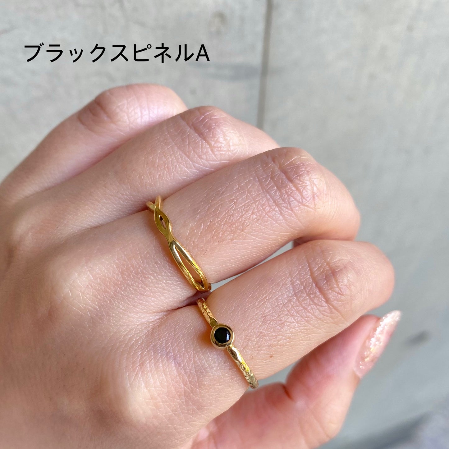 Brass petit ring〈gold/black〉