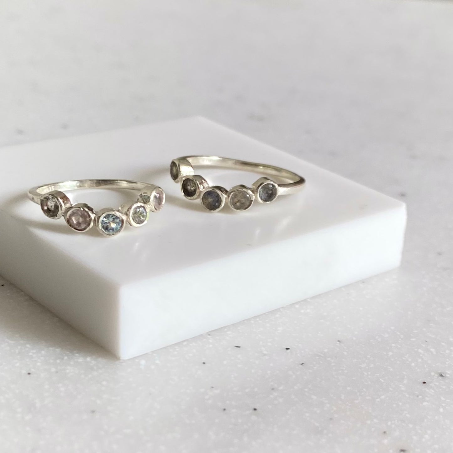 5stones design ring