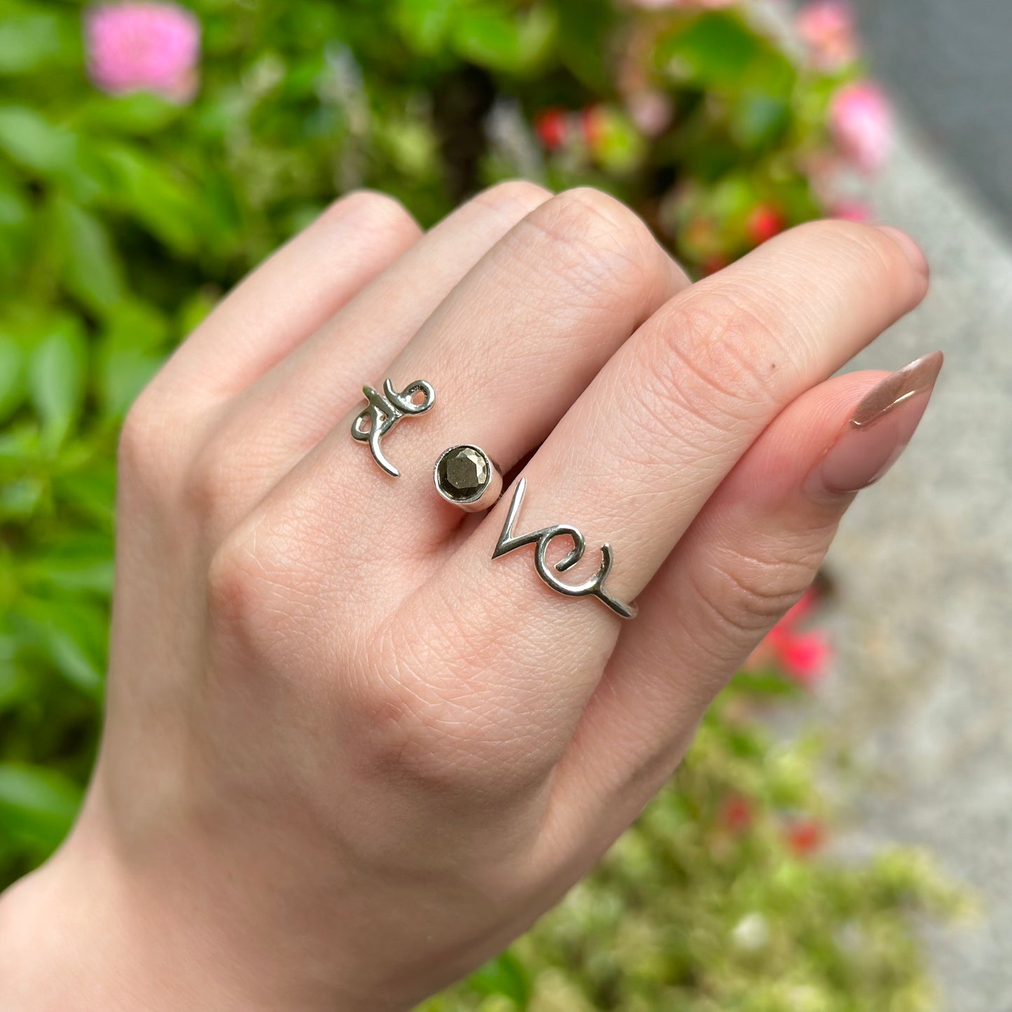 Love design 2finger ring