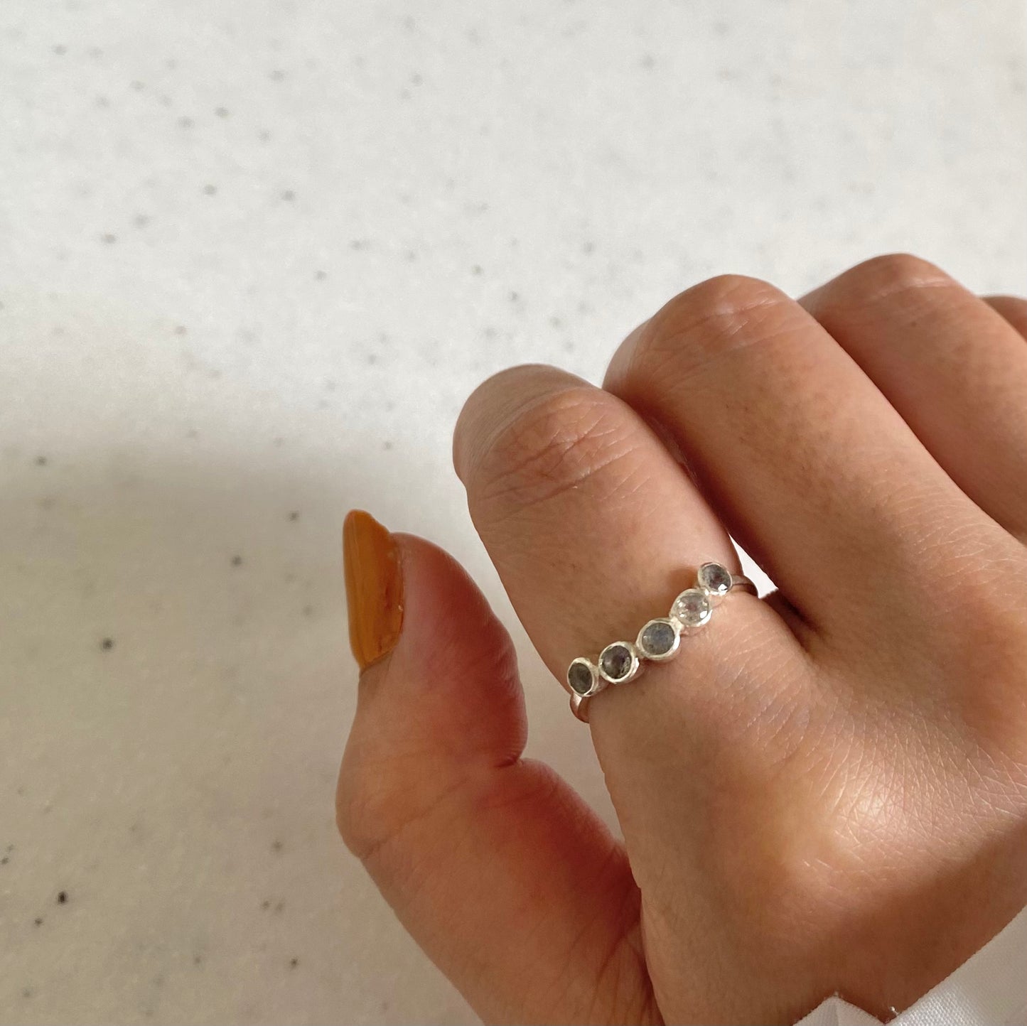5stones design ring