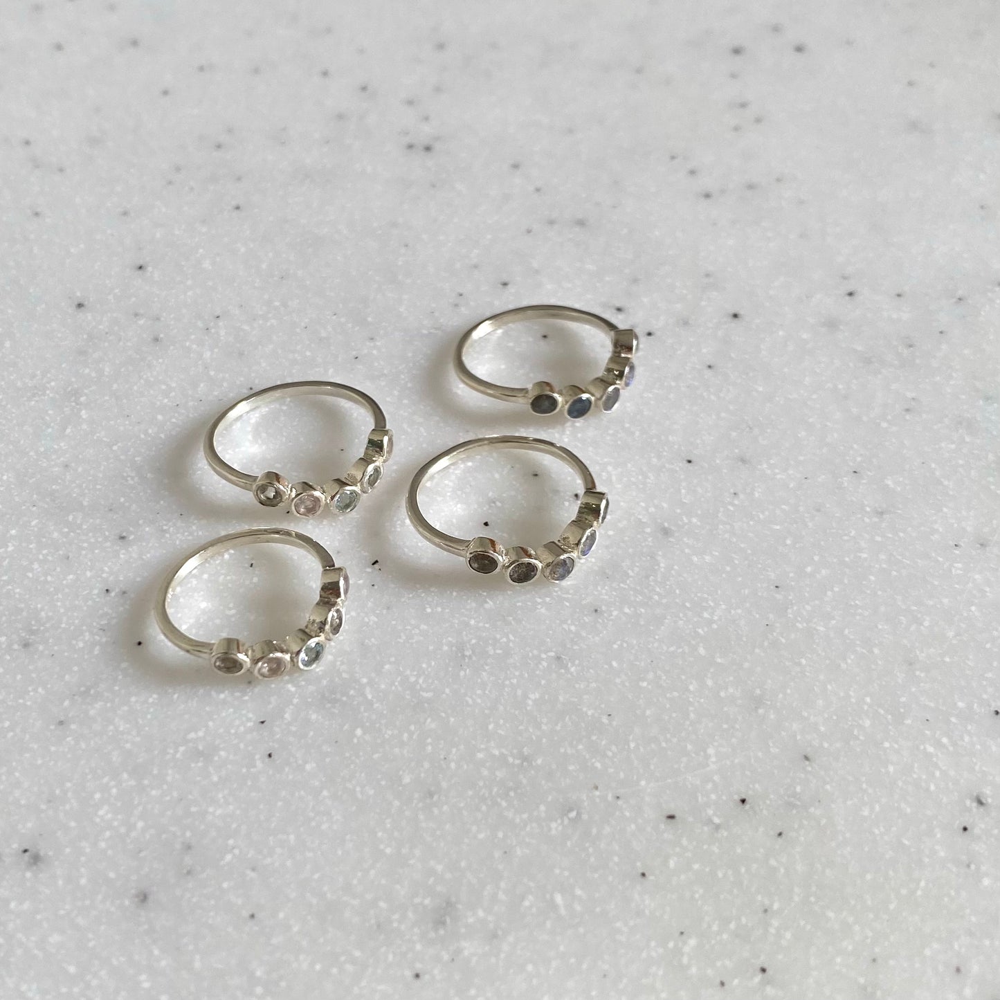 5stones design ring