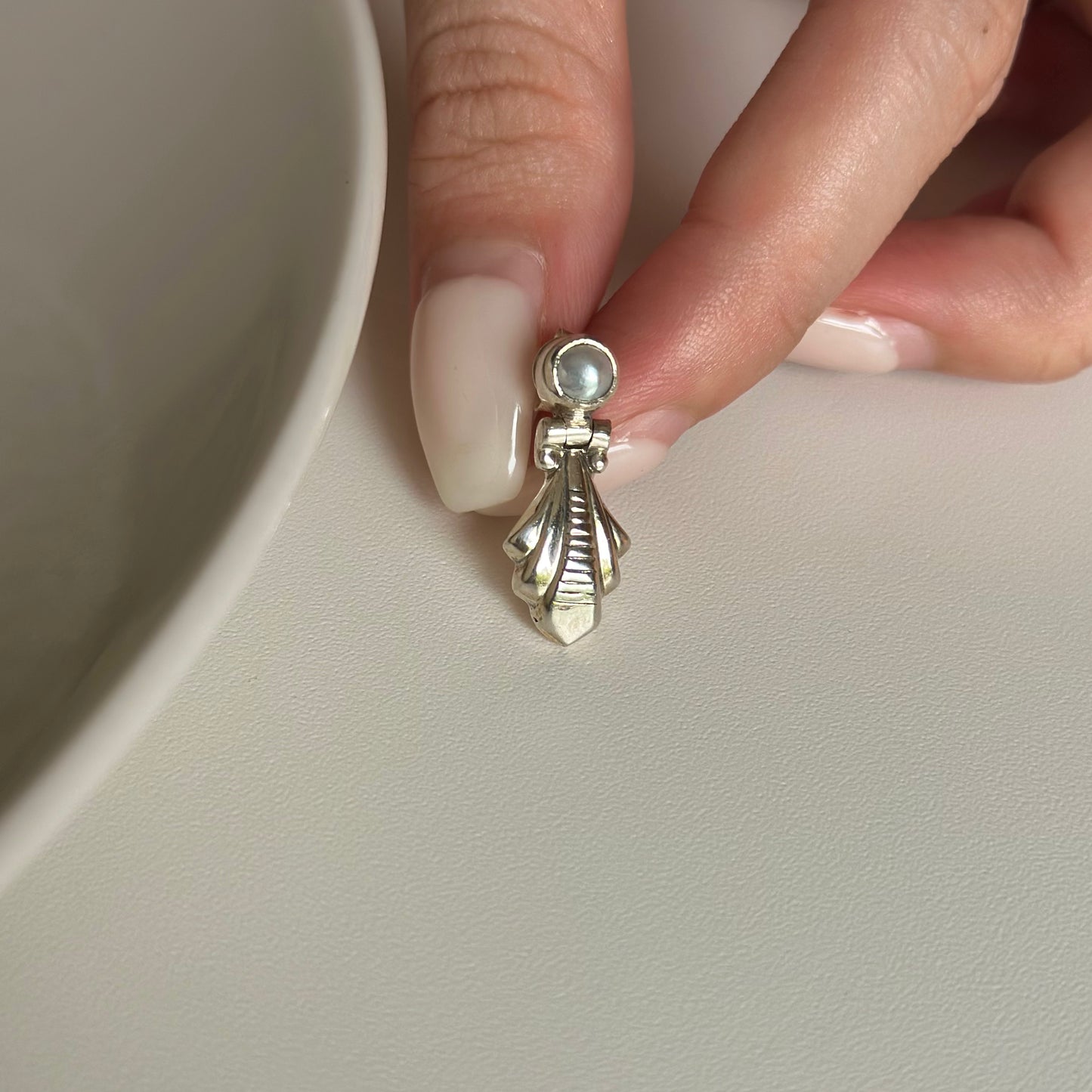 Pearl design pierce