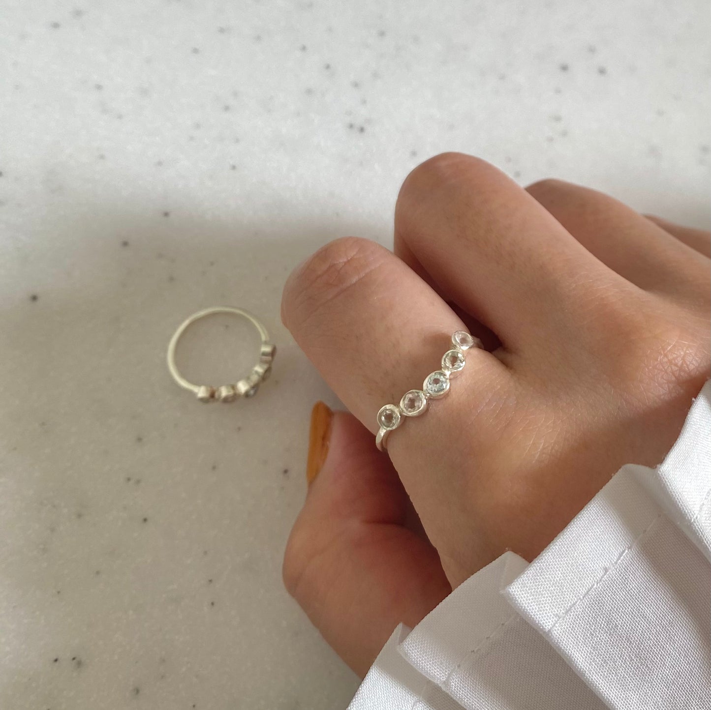 5stones design ring