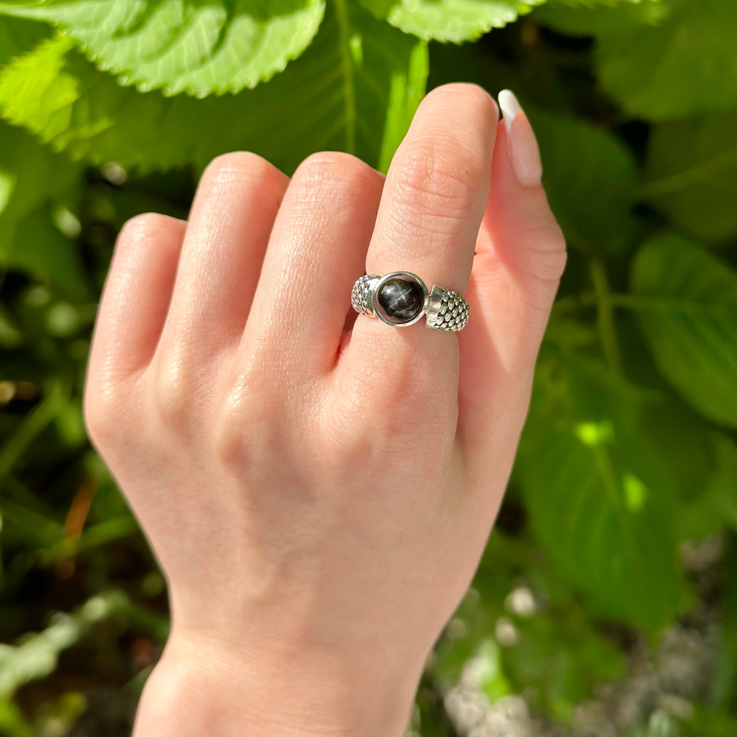 Black star ring 1