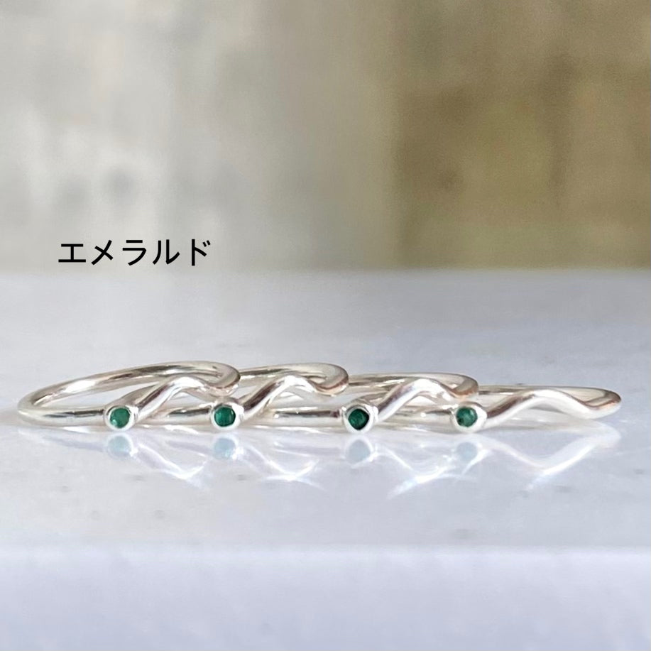 Petit stone wave ring